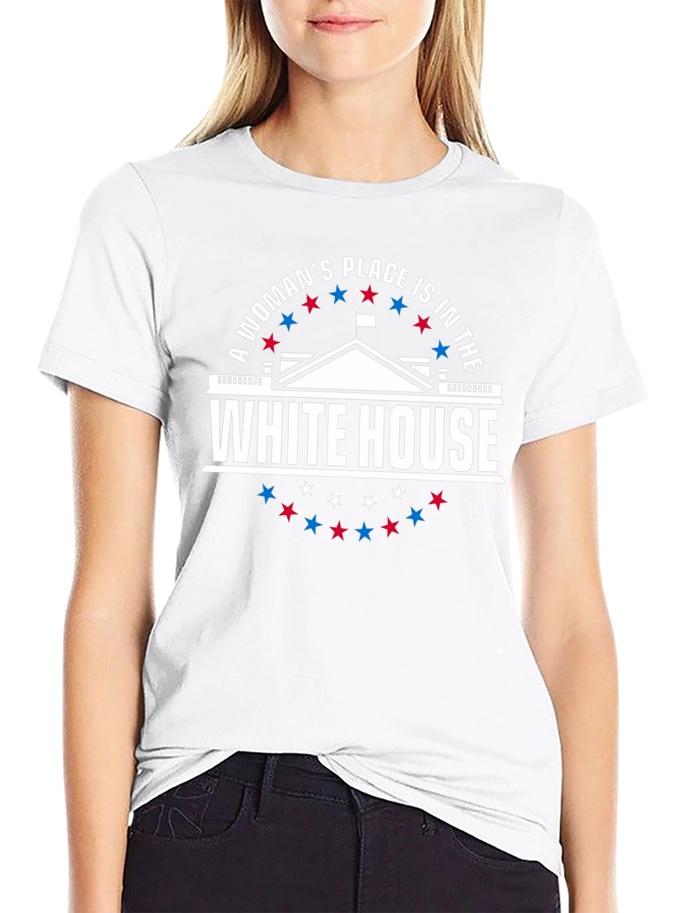 Camiseta con mensaje feminista White House