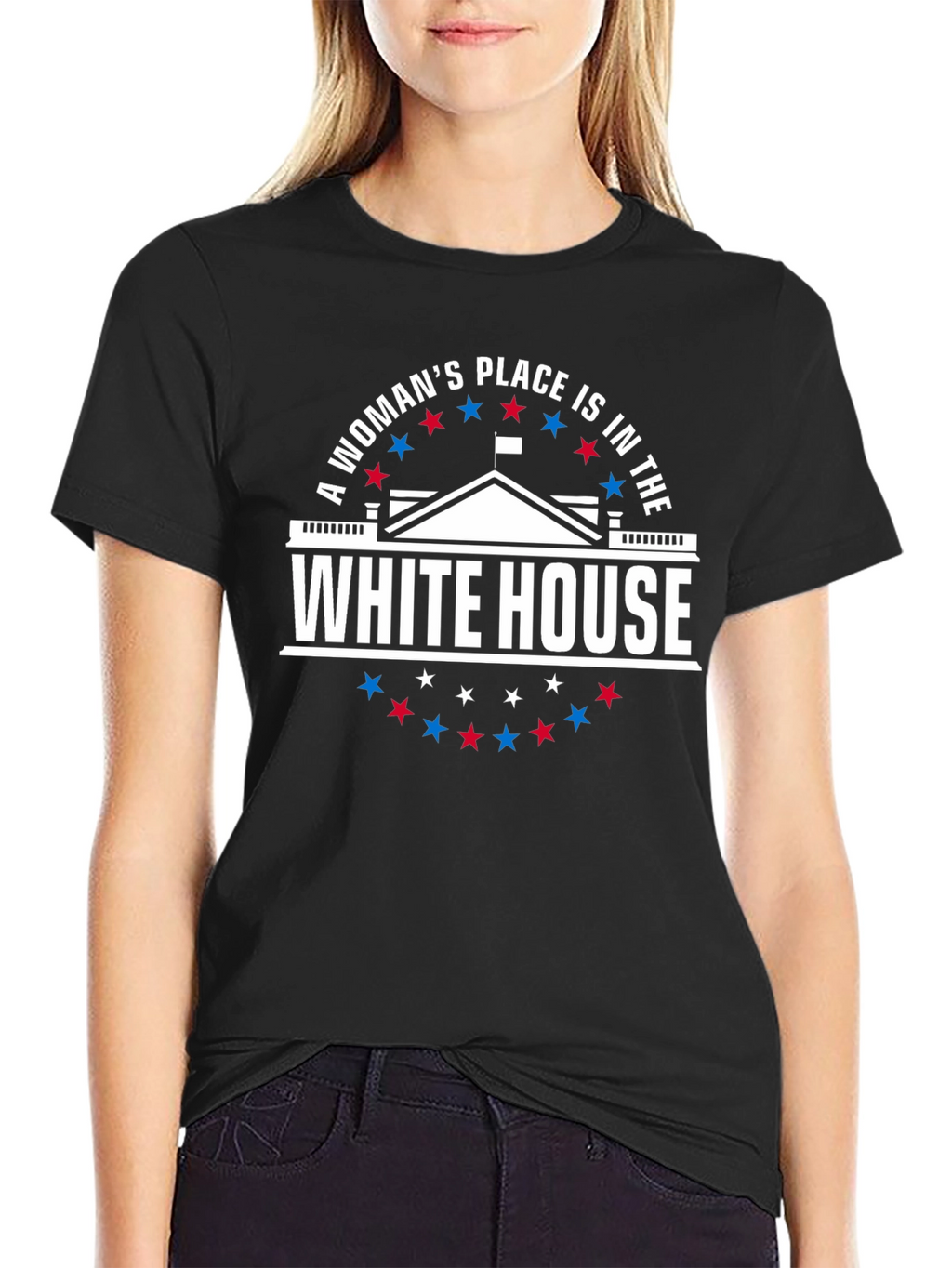 Camiseta con mensaje feminista White House