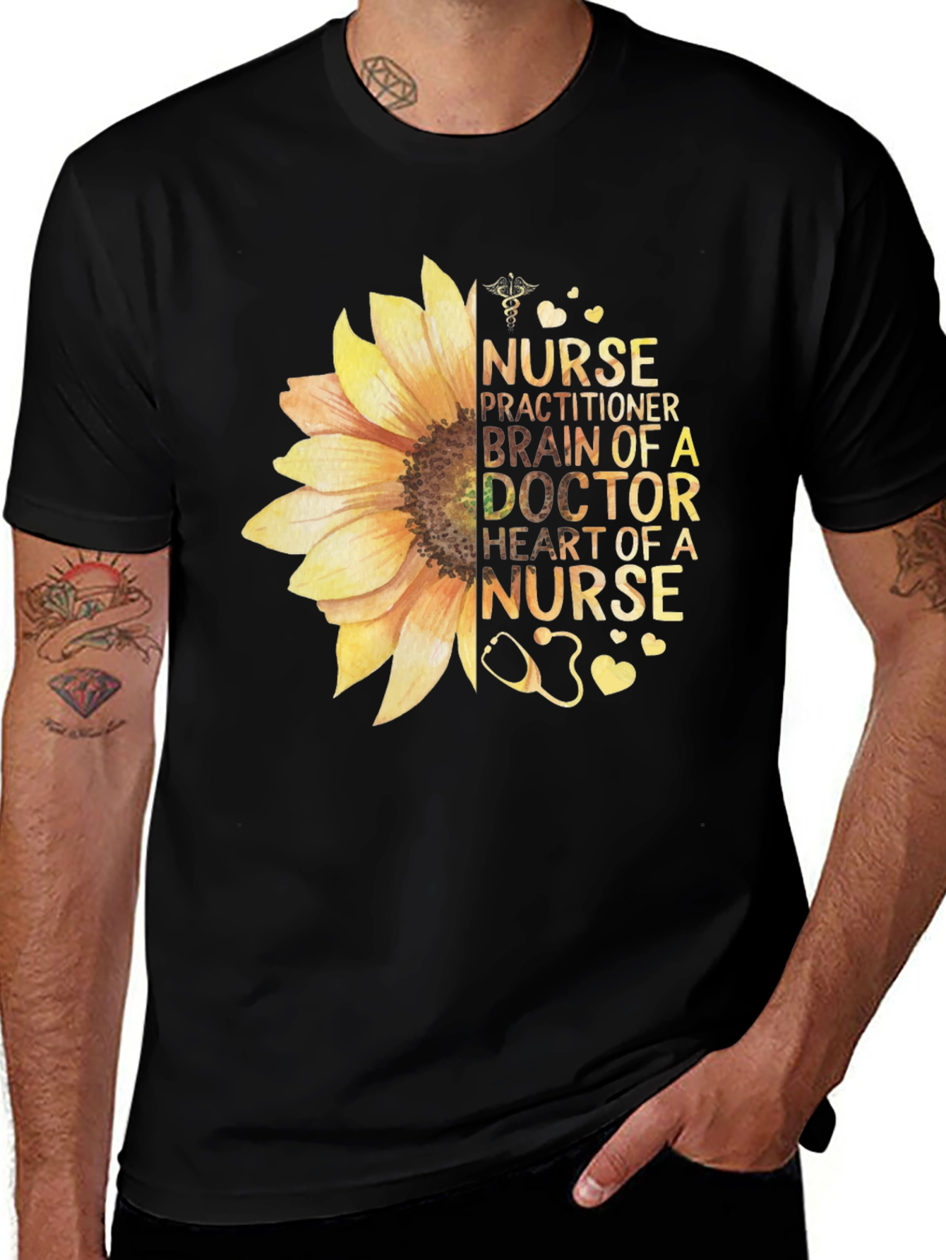 Camiseta Floral Médica: Corazón de Enfermera