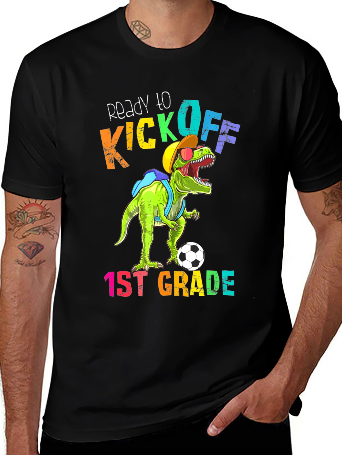 Camiseta Divertida Dinosaurio Fútbol Primer Grado