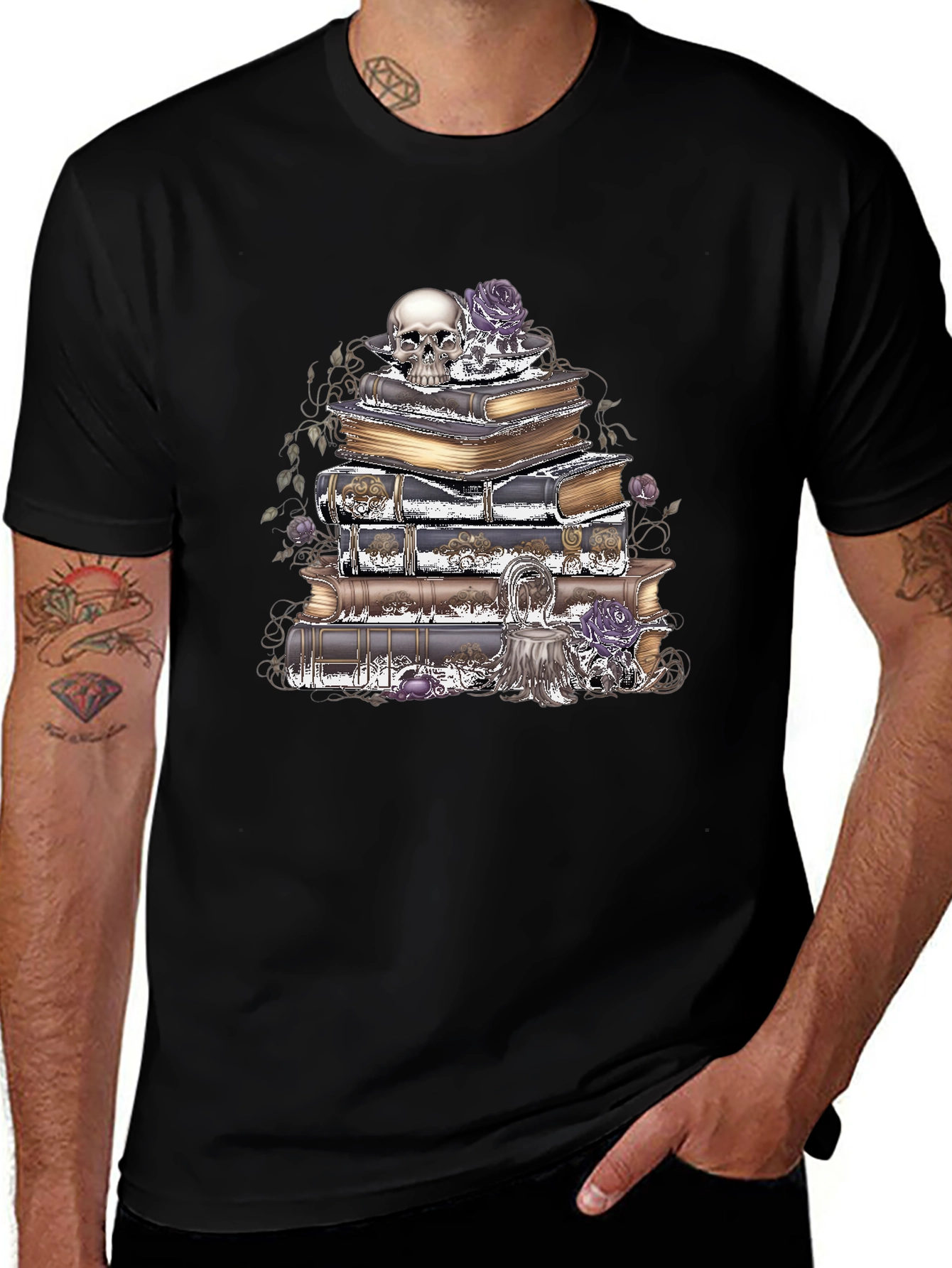 Camiseta Gótica: Cráneo Rosas y Libros