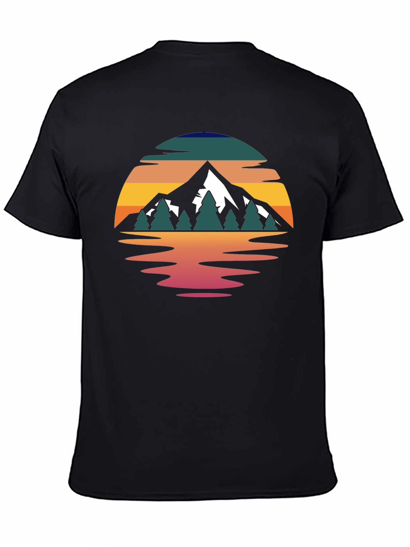 Camiseta Hombre Diseño Montaña Reflejo Atardecer