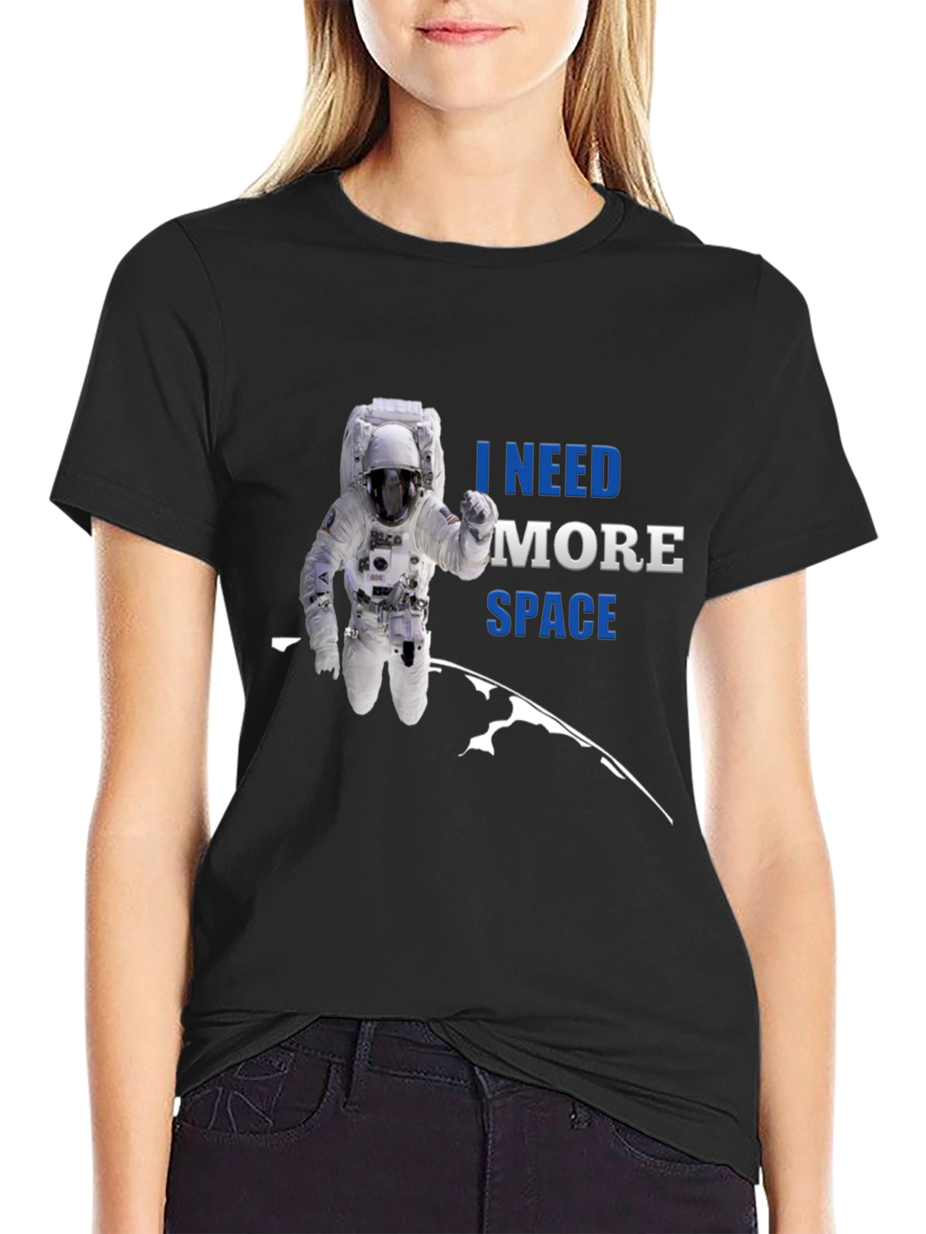 Camiseta Espacial: Necesito Más Espacio