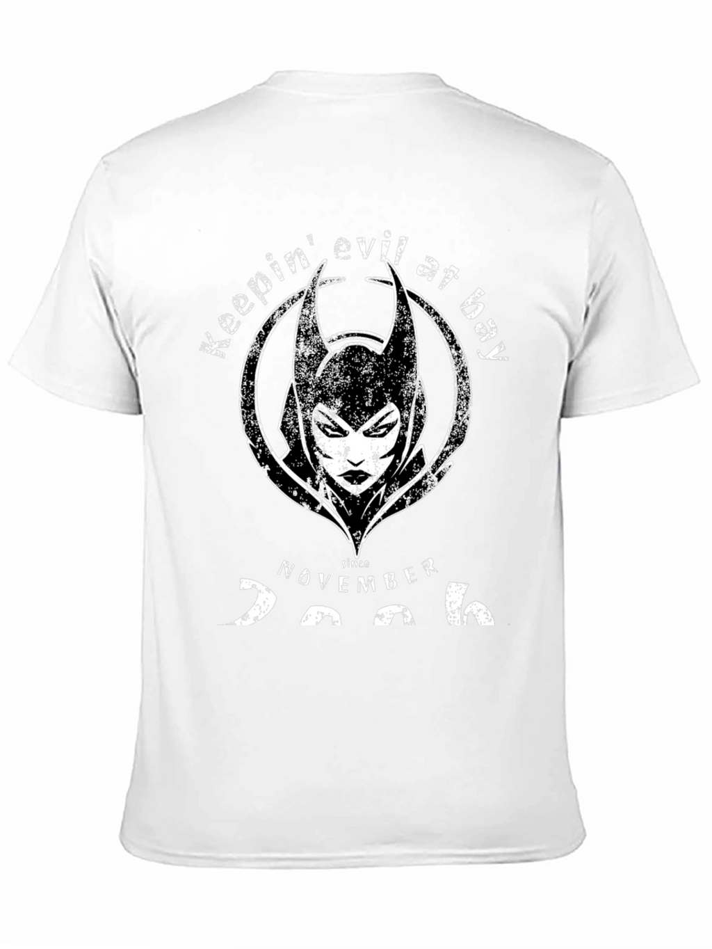 Camiseta Hombre Keepin Evil At Bay