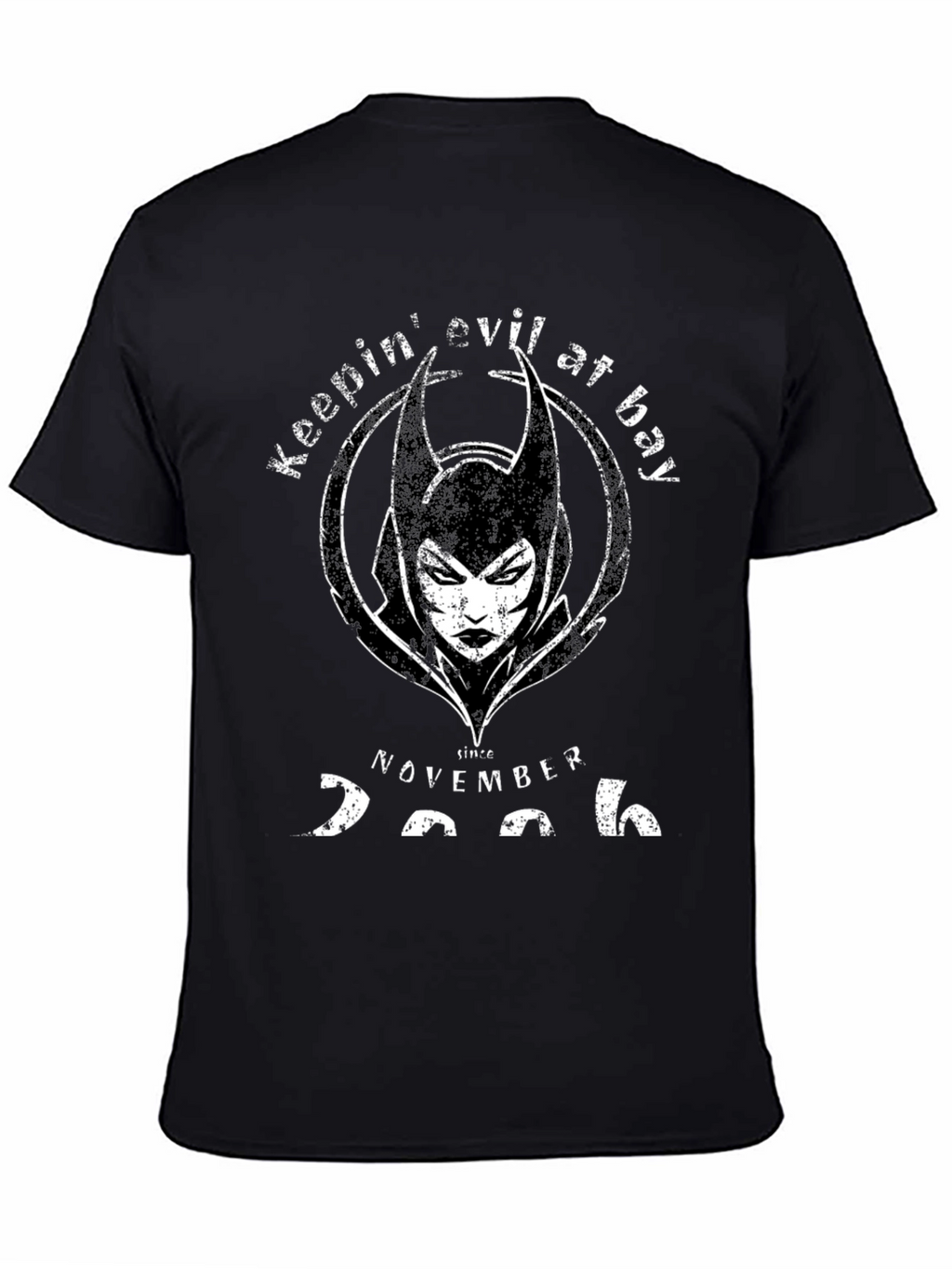 Camiseta Hombre Keepin Evil At Bay