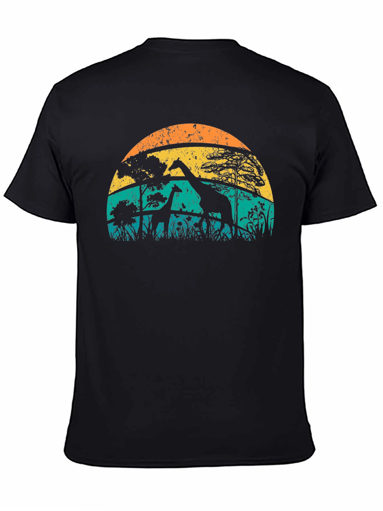 Camiseta con diseño de jirafas al atardecer