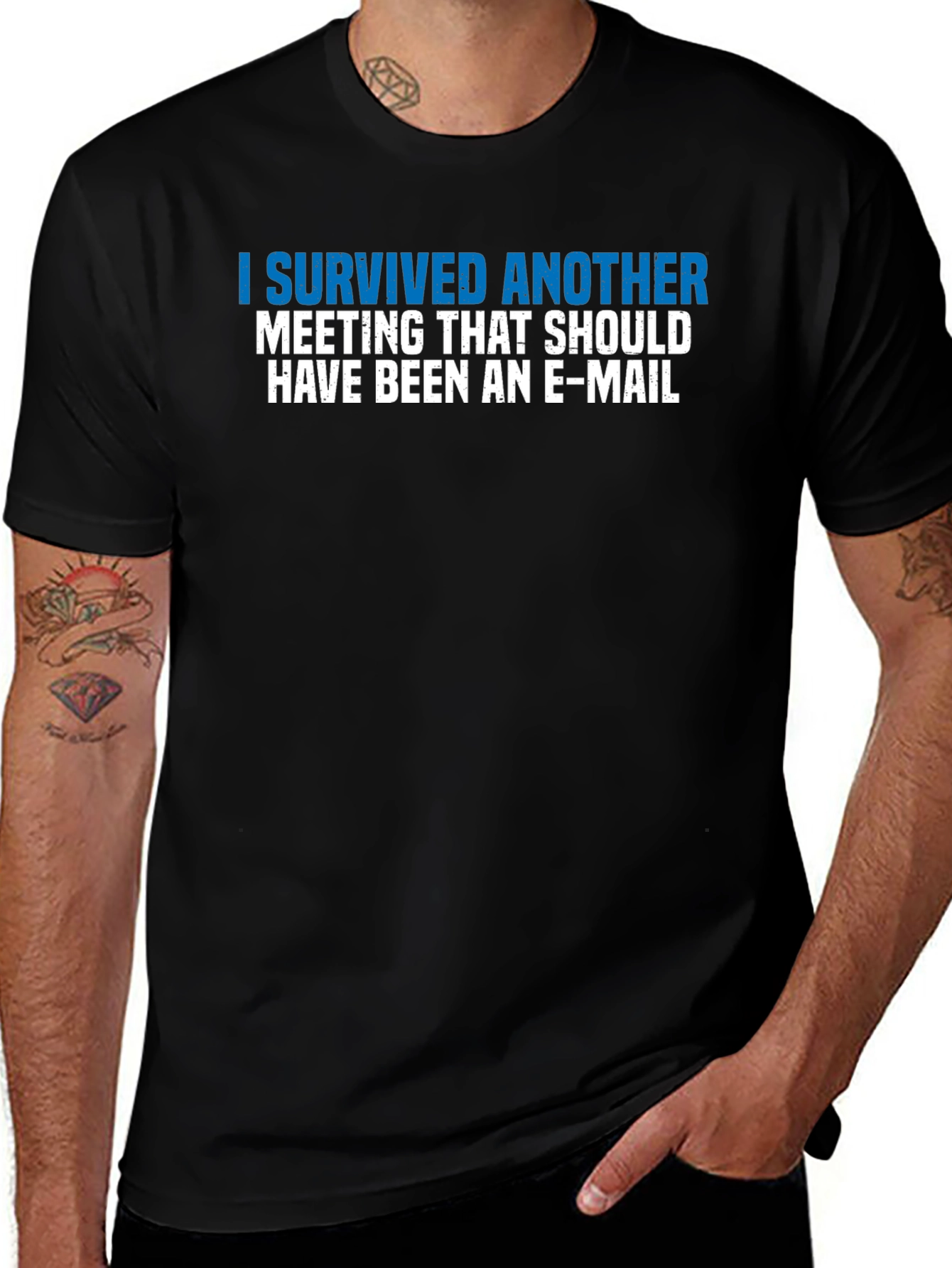 Camiseta Graciosa: ¡Sobreviví Otra Reunión!